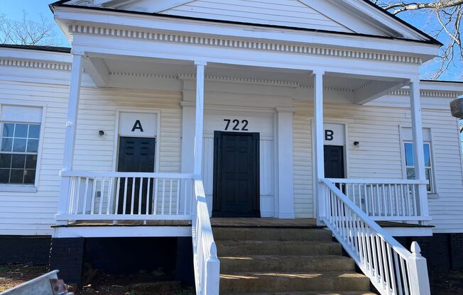2 Bed 1 Bath Duplex Apartment