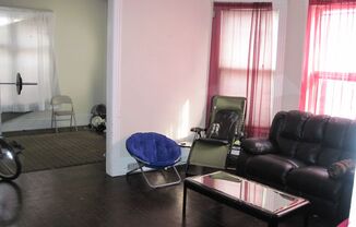 2609-11 N. Maryland Ave.