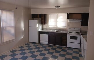 2 beds, 1 bath, $995, Unit #1