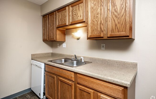 2 beds, 1 bath, 800 sqft, $850, Unit 395-12