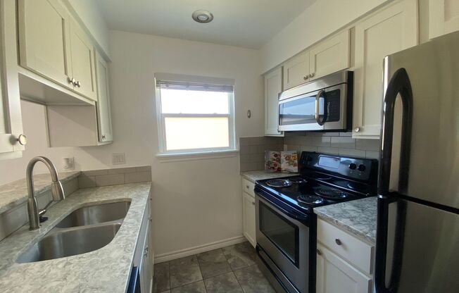 1 bed, 1 bath, 620 sqft, $1,306, Unit 215