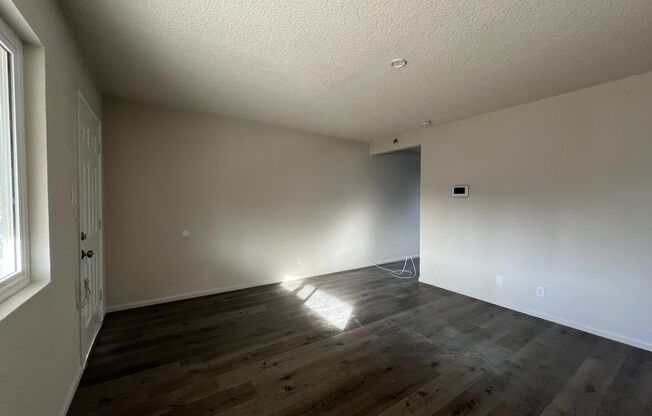 2 beds, 1 bath, $1,100, Unit 1