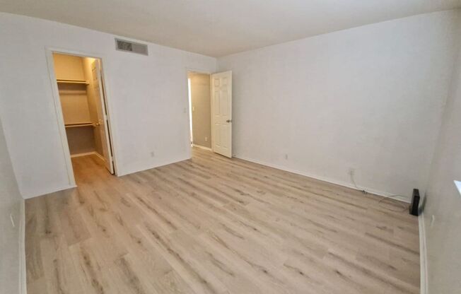 1 bed, 1 bath, $1,075, Unit # #C 28