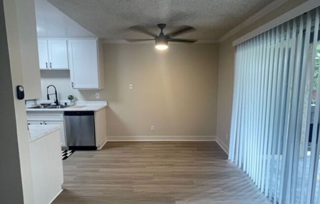 2 beds, 2 baths, 1,015 sqft, $2,975, Unit 211