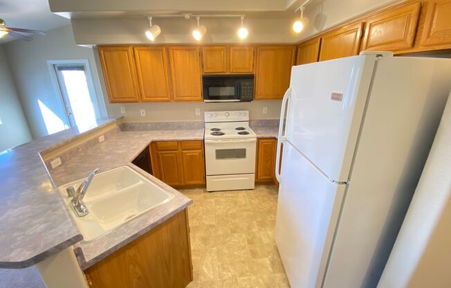 Charming 2 Bed/2Bath Condo nestled in this beautiful Green Valley Community!