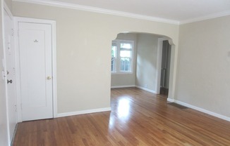 1 bed, 1 bath, $1,950, Unit 06