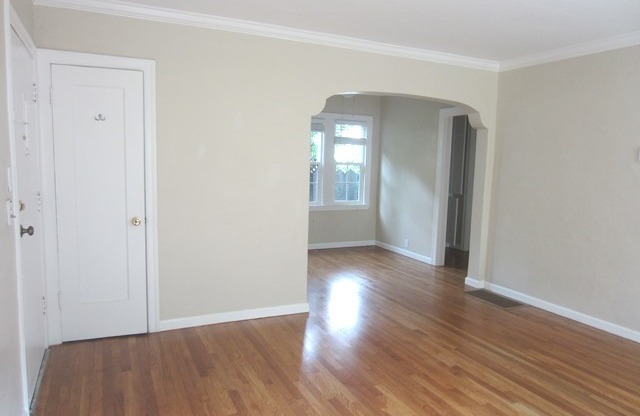 1 bed, 1 bath, $1,950, Unit 06