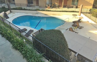 3999 E SANTA ANA CYN RD