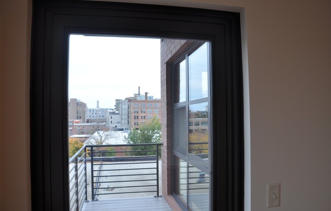 1 bed, 1 bath, 1,090 sqft, $2,095, Unit 324
