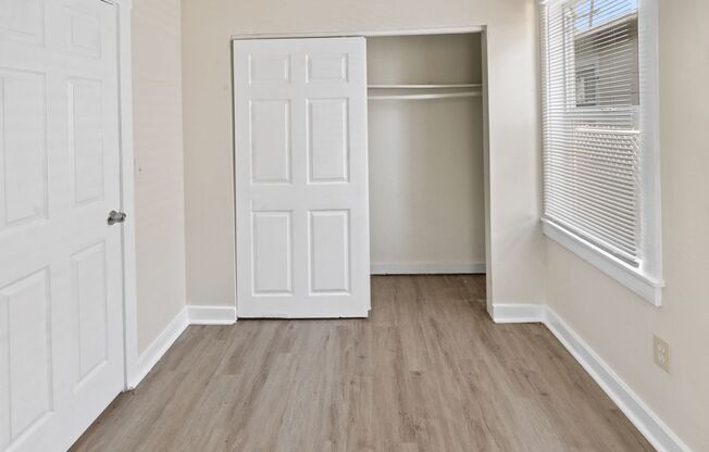 Great 4 Bedroom 2 Bath House