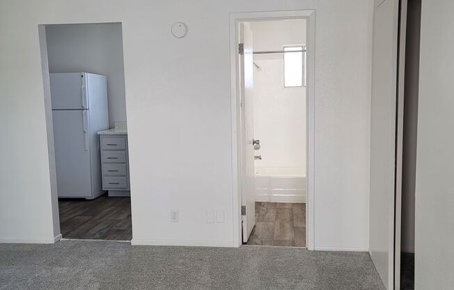 Studio, 1 bath, 314 sqft, $999, Unit 211D