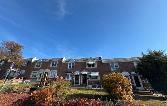 Charming 3-Bedroom Townhome in Darby! Available NOW!