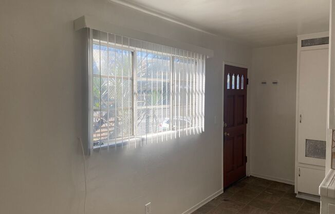 1 bed, 1 bath, 700 sqft, $1,850, Unit D