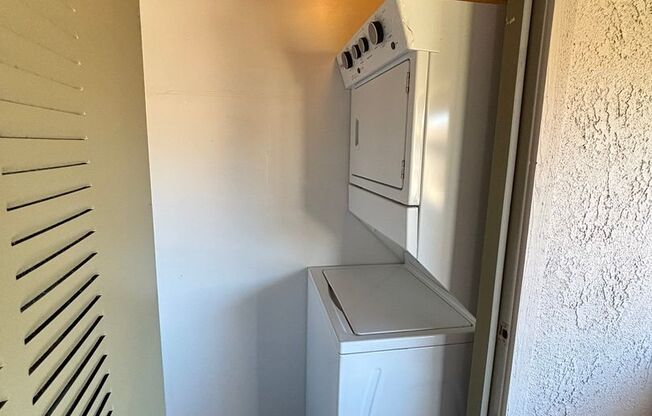 2 beds, 2 baths, 1,140 sqft, $2,975, Unit 140