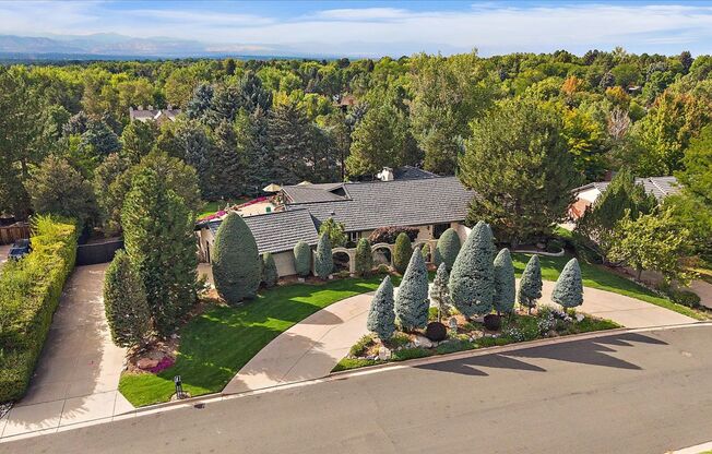 Gorgeous 4 bed 5 bath Luxury rental in Cherry Hills Village!