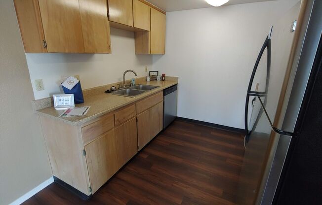 1 bed, 1 bath, 878 sqft, $1,495, Unit 1690-239