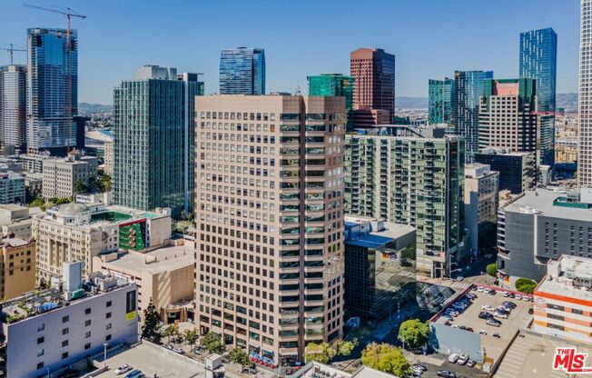 2 beds, 2 baths, 1,580 sqft, $5,000, Unit 2205