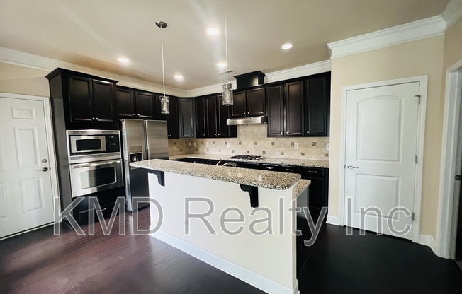 2223 EVERSHAM DR NW