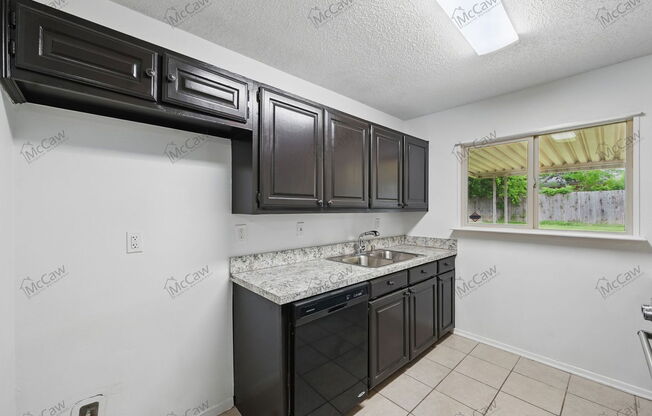 6904 SANDSTONE CT