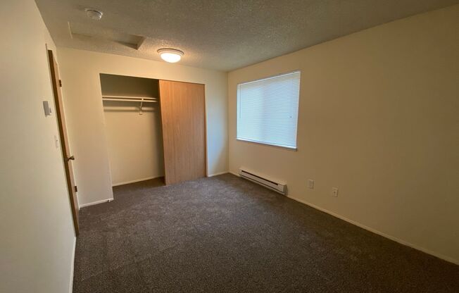 1 bed, 1 bath, 620 sqft, $1,446, Unit FF-262
