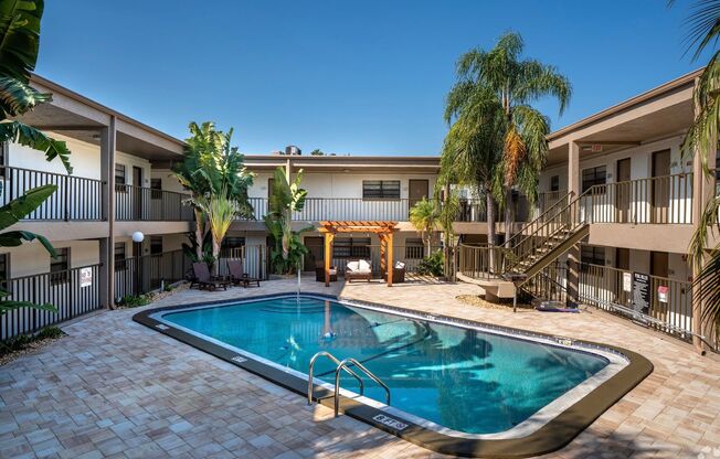 2 beds, 2 baths, 1,000 sqft, $1,999, Unit 207