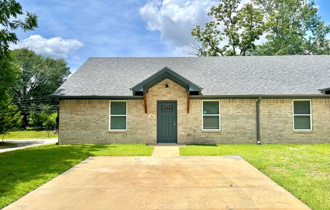 1417 E Earle