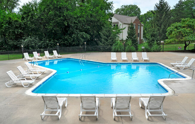 Swimming Pool and Sundeck at Fox Pointe Apartments, East Moline, Illinois