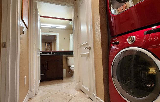 2 beds, 2 baths, $2,000, Unit # 326