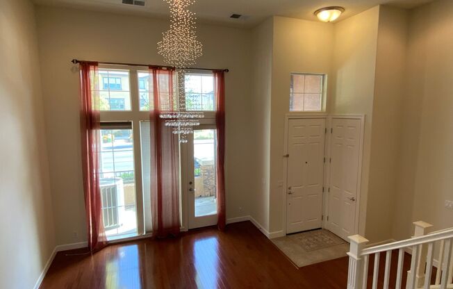 Beautiful 3 Bedroom 2.5 Bath Sunnyvale Villas Townhouse