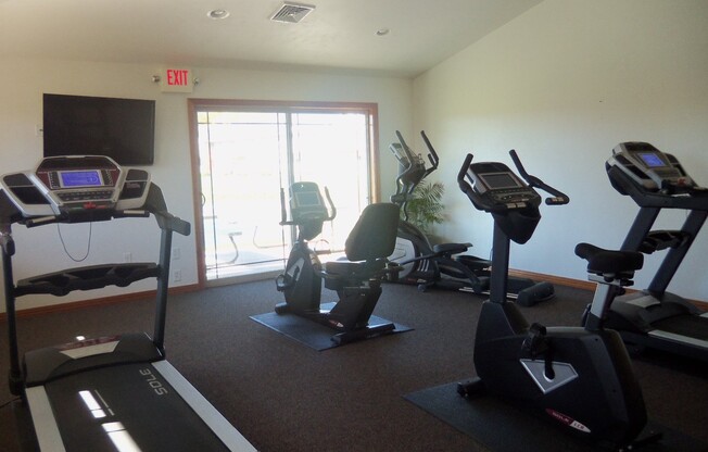 2 beds, 1 bath, 1,200 sqft, $1,229