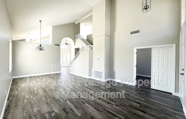 2602 E GLASS LN
