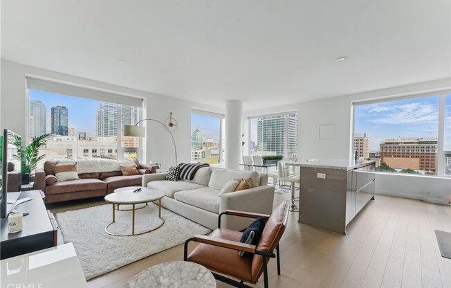 2 beds, 2 baths, 1,353 sqft, $5,500, Unit 1010