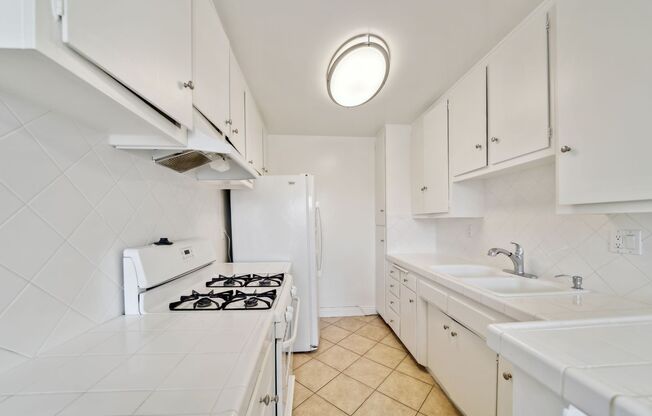 HAMPTON PROJECT, LLC (7548)