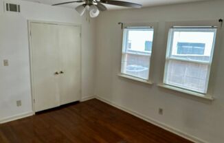 1 bed, 1 bath, 875 sqft, $1,525, Unit 909 #5