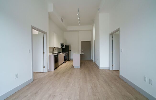 2 beds, 2 baths, 918 sqft, $2,155, Unit 106