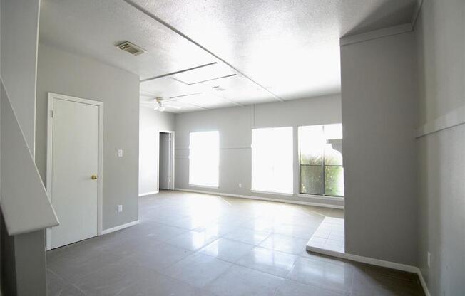 11043 ALBURY DR