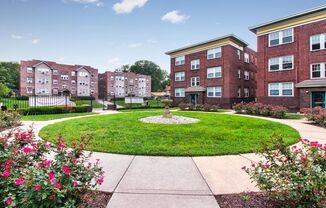 Roanoke Court Apartments