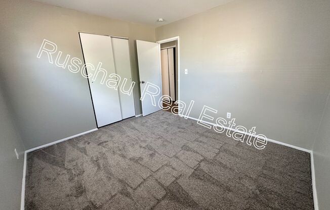 3 beds, 1 bath, $1,295