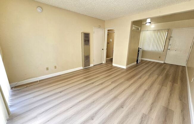 Studio, 1 bath, 350 sqft, $1,395