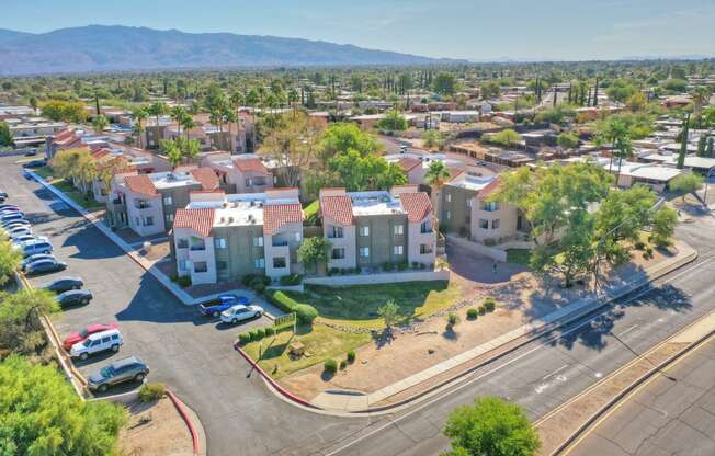 Community aerial view at Ten50 Apartments in Tucson AZ November 2020 (12)