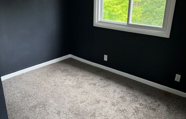 Nice 3-Bedroom Single Family Home Available August 15th!