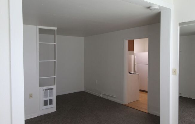 Studio, 1 bath, 600 sqft, $995, Unit #1