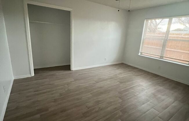 SPACIOUS TRIPLEX UNIT