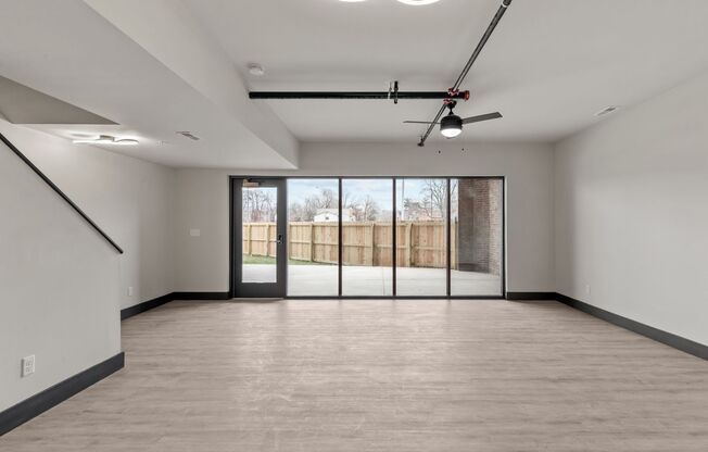 2 beds, 2.5 baths, 1,320 sqft, $2,365, Unit 192