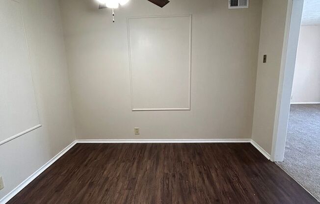 2 beds, 2 baths, 1,200 sqft, $975, Unit #10