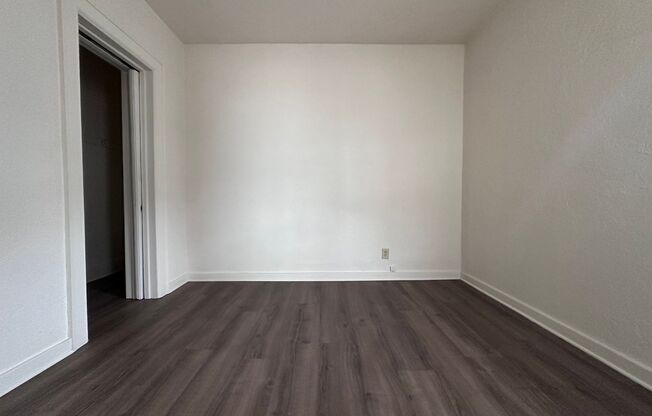 1 bed, 1 bath, 667 sqft, $845, Unit Front