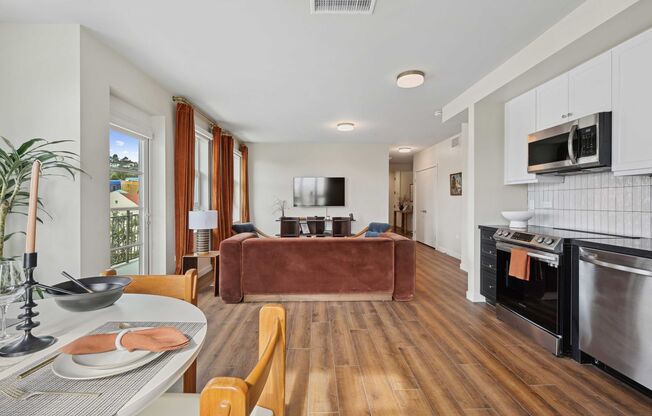 2 beds, 2 baths, 1,224 sqft, $4,430, Unit 403