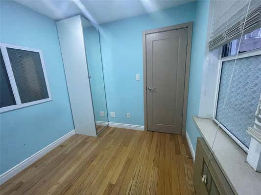 10528 65 AVE