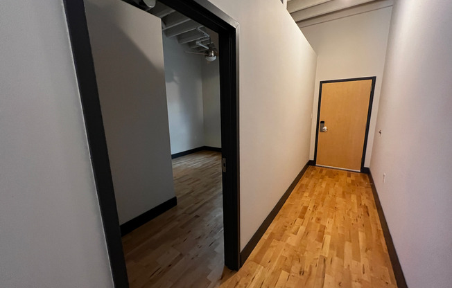 1 bed, 1 bath, 715 sqft, $1,365, Unit 248