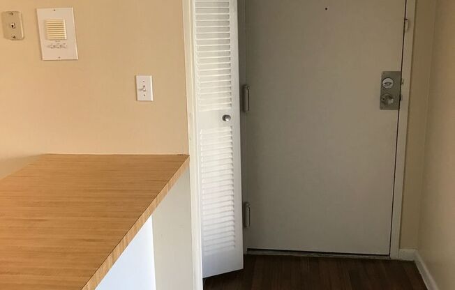 1 bed, 1 bath, 769 sqft, $1,089, Unit 7524-02